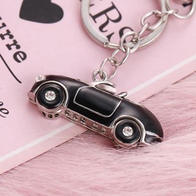 vintage-car-keychains-img-1