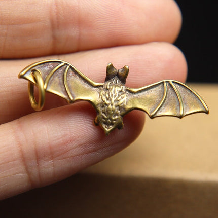 bat-keychain-img-3