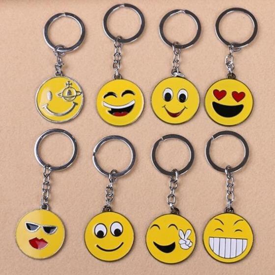 funny-key-holder-for-wall