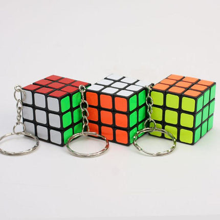 rubiks-cube-keychain