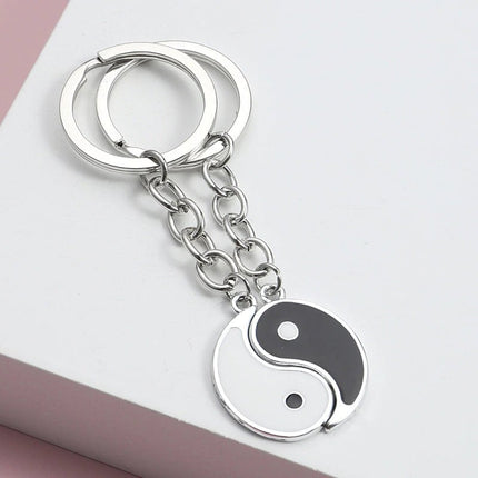 yin-yang-keychain